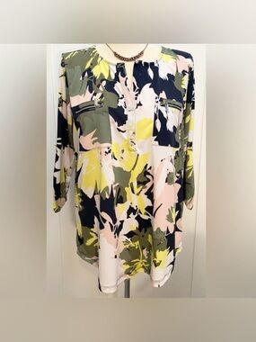Ellen Tracy Tropical Floral Mid Sleeve VNeck Top Sz MED Green,Yellow,Pink Black